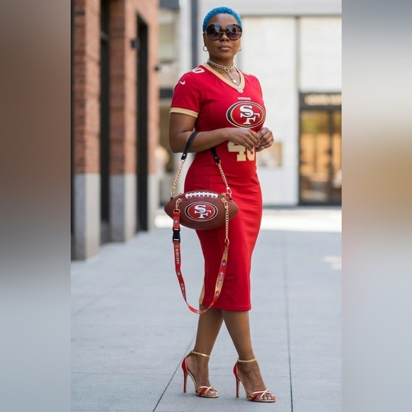 LIMITED EDITION HANDMADE SAN FRANCISCO 49ERS Football Purse 🏈 - Picture 3 of 17